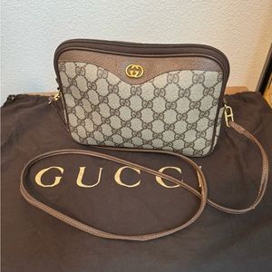 Vintage Gucci crossbody